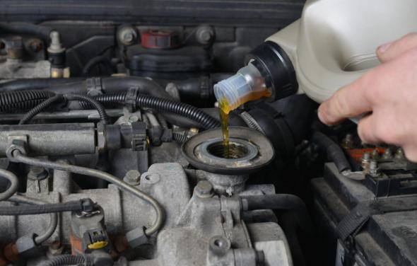 在4s店保养怎么防止被坑,第一次进4s店保养如何避免被坑