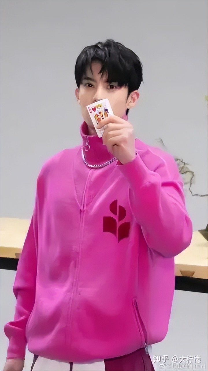 法式小众高级感轻奢高端女装,法式温柔轻奢小众高级感女装