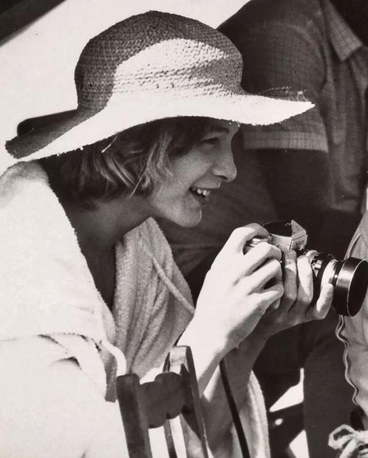 “世界第一美少年”，15岁被谣传死亡，美是原罪？今67岁白发飘飘