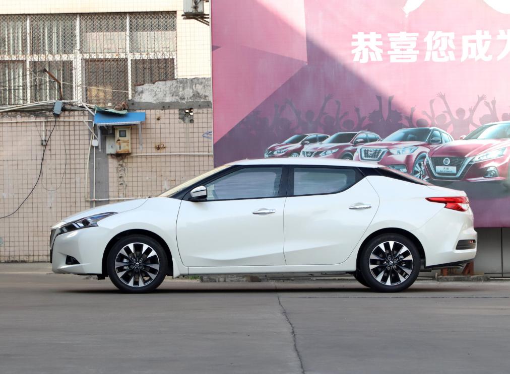 日产蓝鸟与轩逸区别,外形运动的车