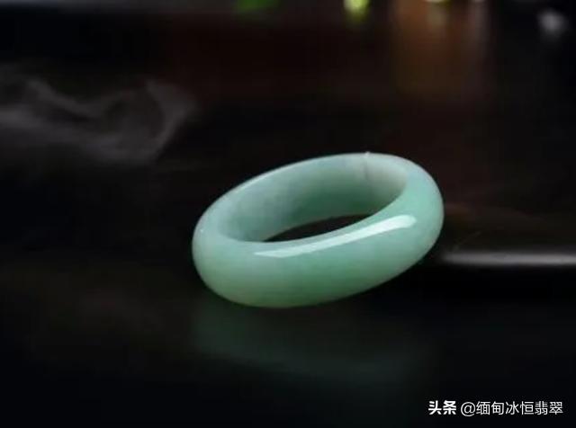 买翡翠商量价格,买翡翠砍价要不要吃药