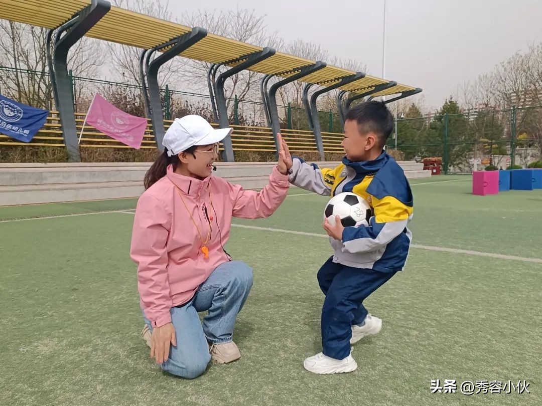 幼儿园足球嘉年华精彩瞬间,足球嘉年华足球特色幼儿园