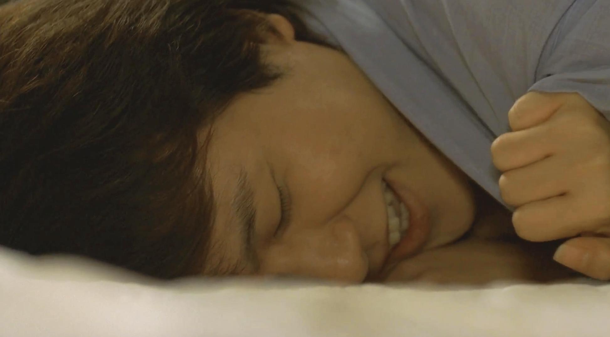 21年前，她一脱成名，尺度之作被称为“两性关系教科书”