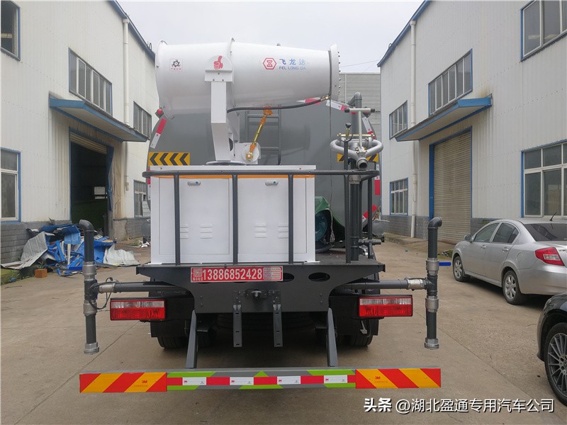 多利卡d9洒水车驾驶室,多利卡d9洒水车配置