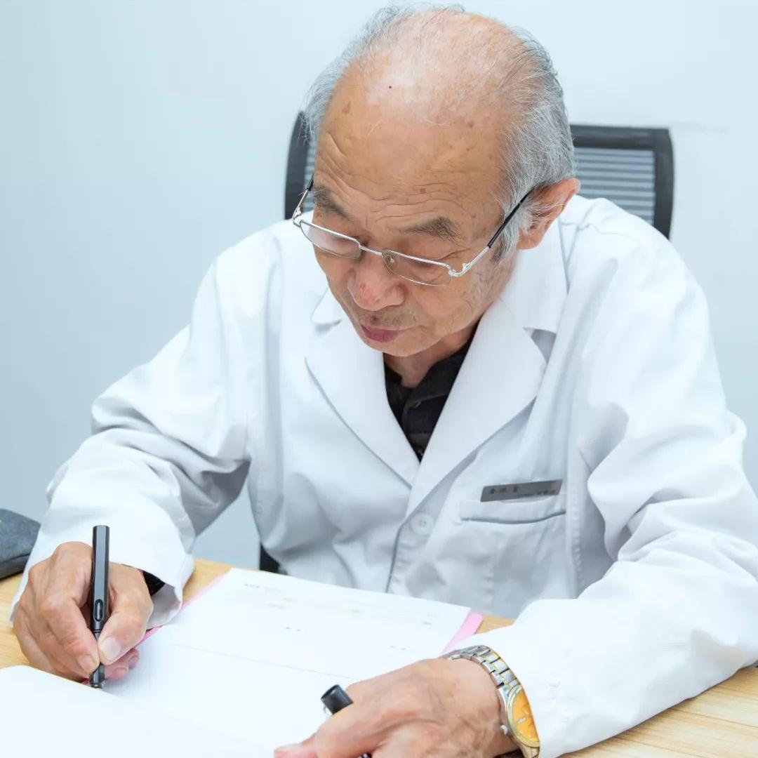 专家总结治疗肛裂的最佳治疗方式,治疗肛裂生肌的药