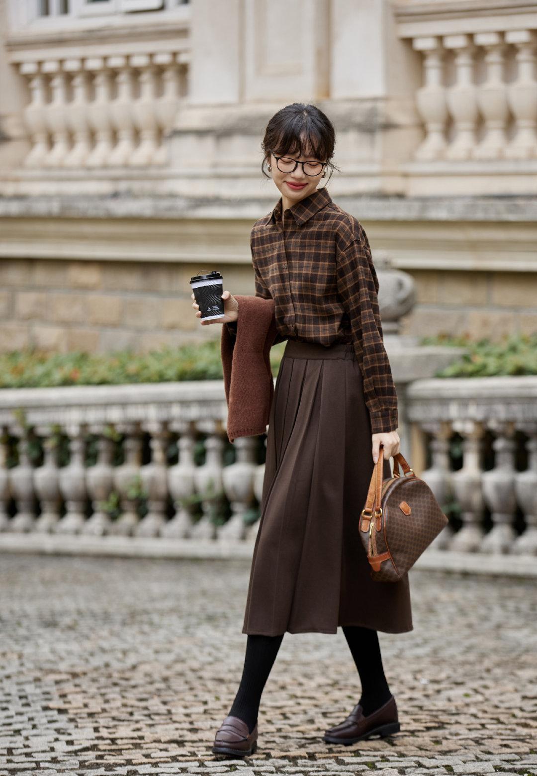 风琴褶半裙适合什么身材,半裙最流行款式