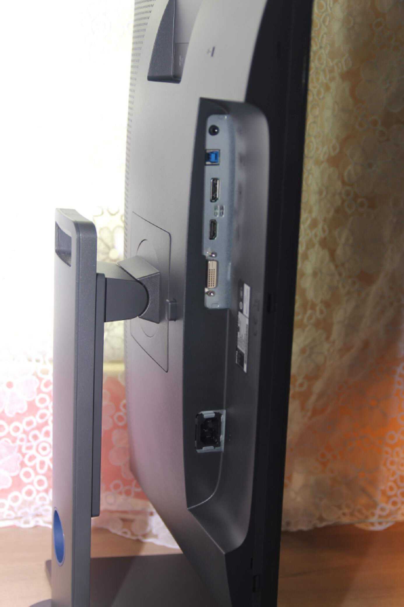 sw240显示器24英寸,sw240显示器价格走向