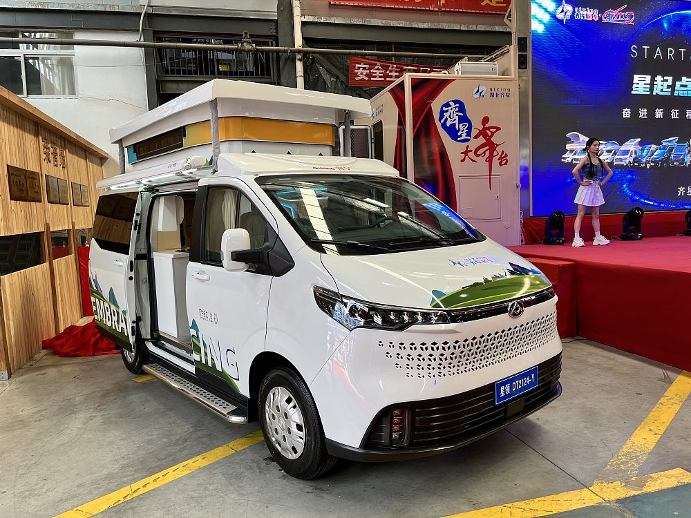 齐星v362升顶房车软升顶,齐星v363升顶房车软升顶