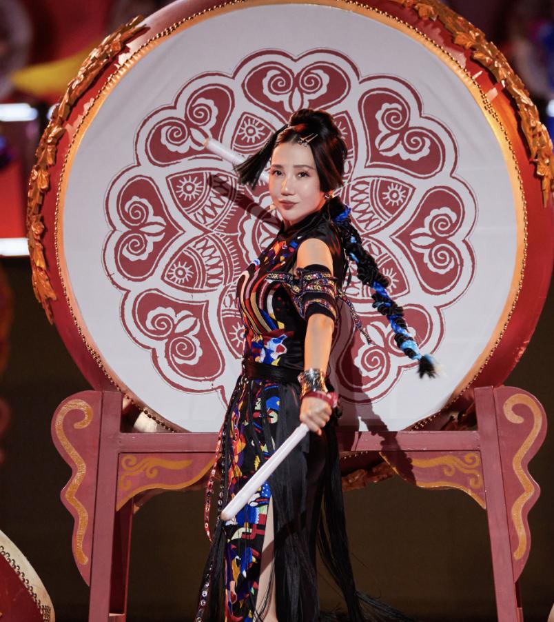 名和利，救不了华语乐坛！这10位顶流歌手的出走，细扒我一言难尽