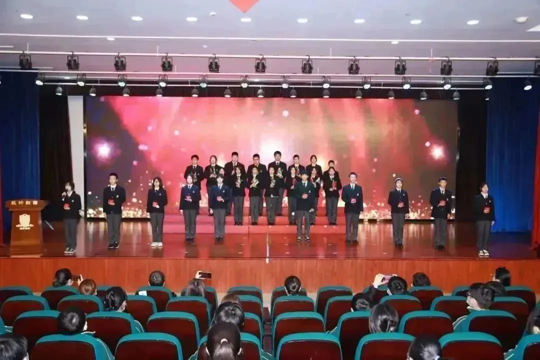 泰达枫叶国际学校初中,天津华苑枫叶和泰达枫叶学校