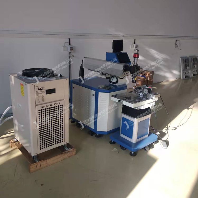 小型手持光纤激光焊接机,小型手持激光焊接机