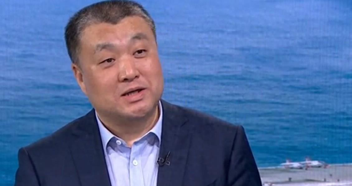 国防大学教授房兵的一番言论引发了诸多的争议,看看网友都怎么说