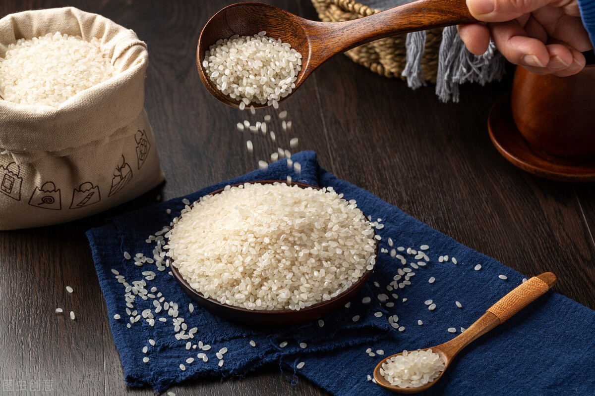 自热米饭是不是坑人,自热米饭背后的真相