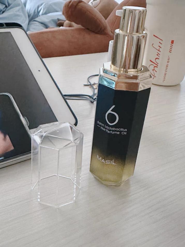 头发刘海翘起来怎么扎,头发毛躁怎么打理刘海