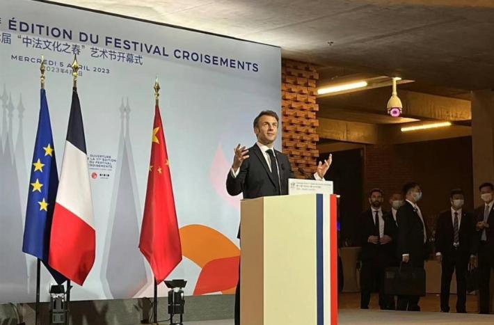 160架飞机引发矛盾!美国*官高**发出警告:不买波音就断供C919