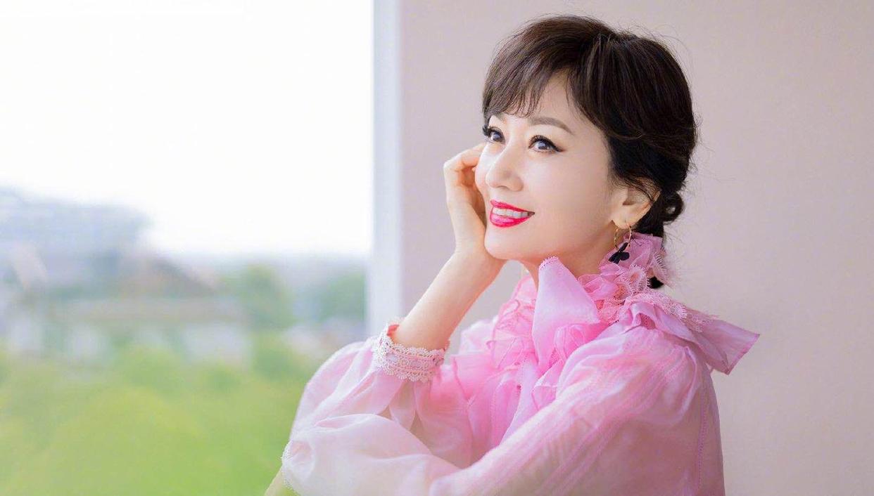 荷尔蒙旺盛的女人通常有什么特征,荷尔蒙旺盛的女性一般有五个特性