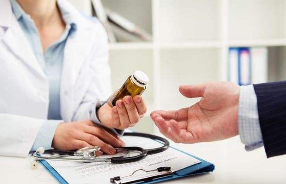 男性尿液有泡沫就是肾出了问题吗,小便有细小泡沫肾没问题怎么回事