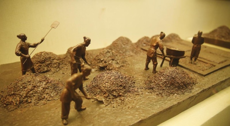 赖茅53度1997年现在值多少钱一瓶,97年赖茅香港回归特制多少钱一瓶