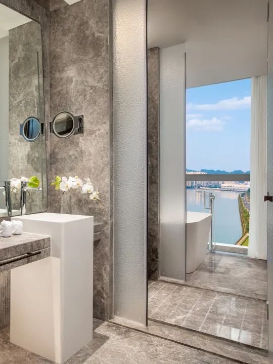 雅安皇冠假日酒店一晚多少钱,雅安市皇冠假日酒店预订