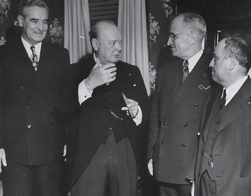 美苏冷战纪录片12集,美苏冷战