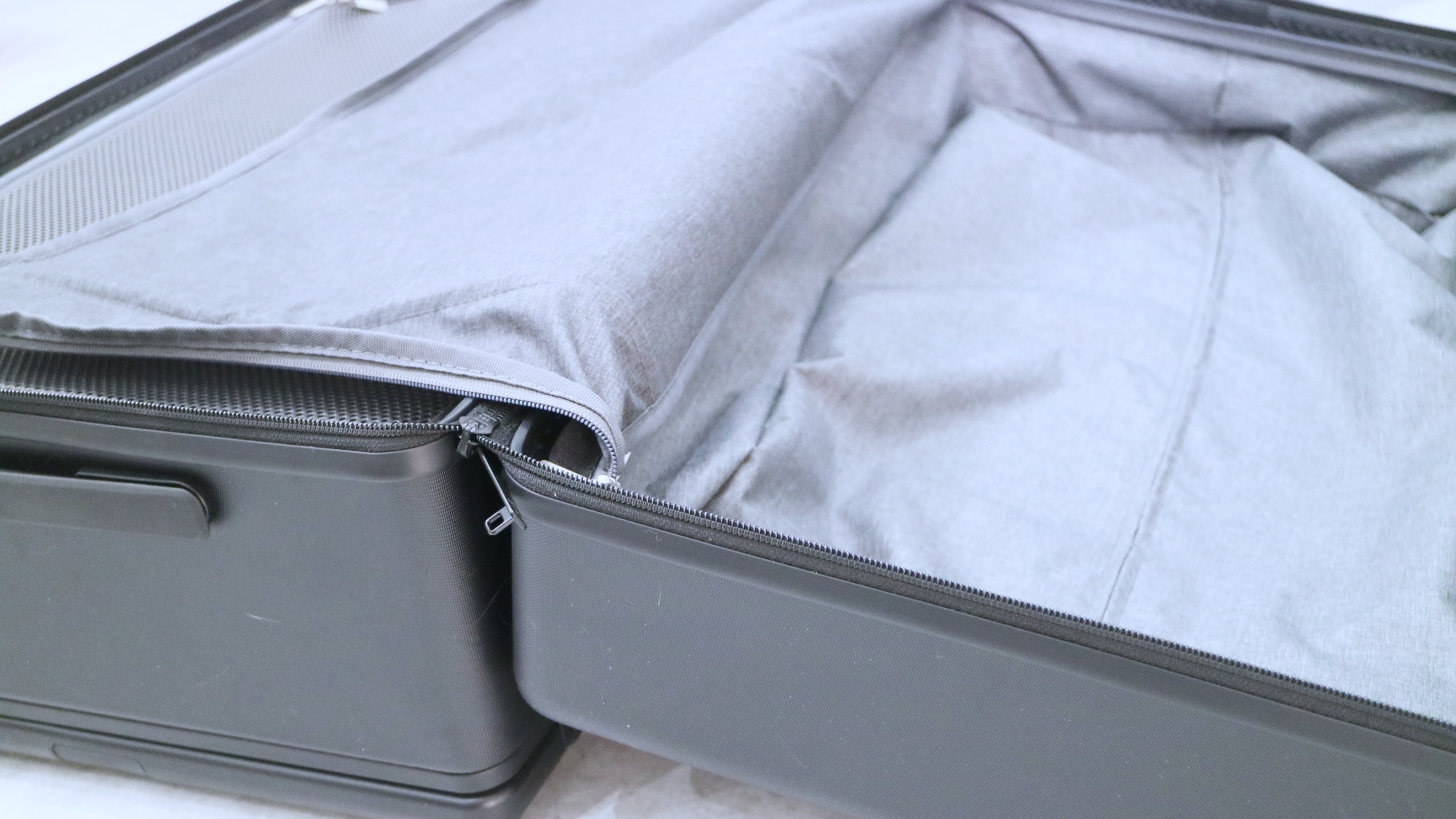 地平线8号行李箱和漫游旅行箱,地平线8号大旅行家系列行李箱