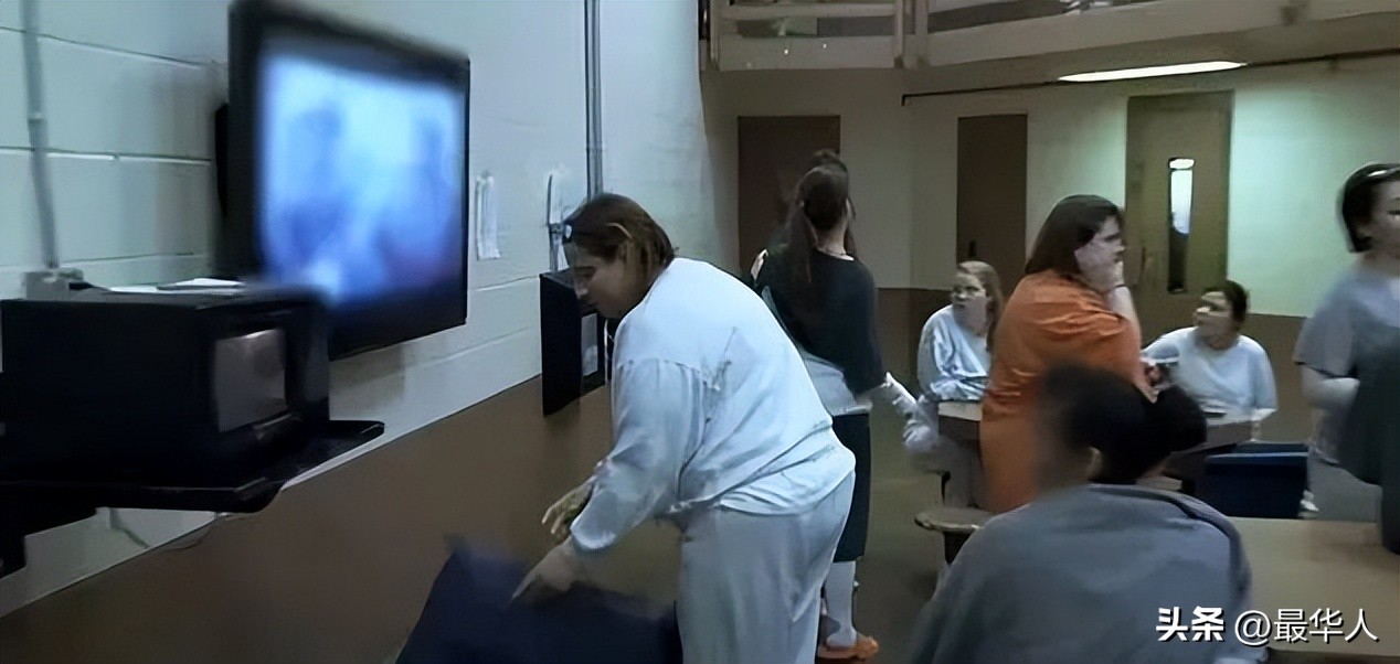 美国私营监狱囚犯性侵致死,美国监狱女狱警腐败事件