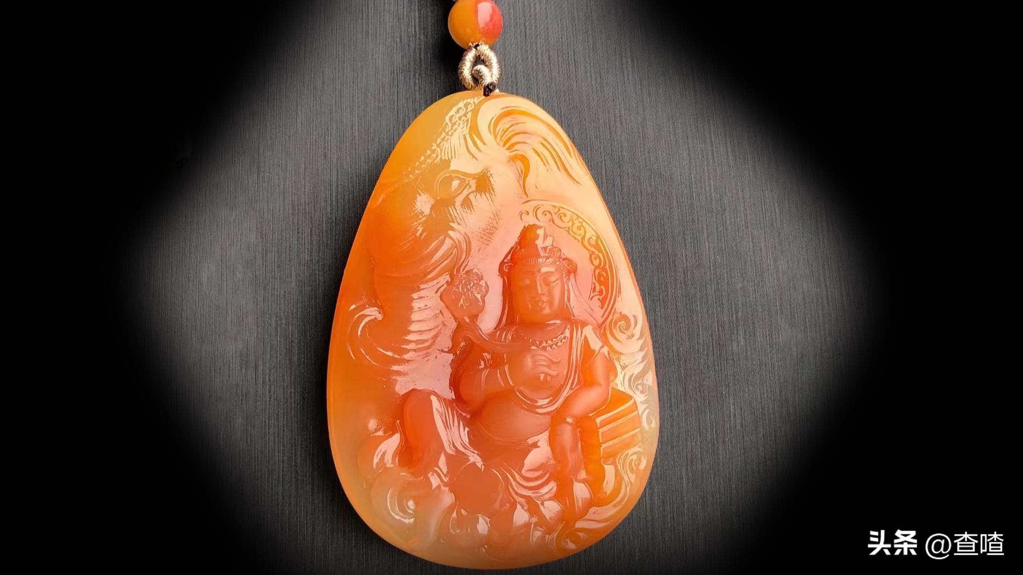 黄龙玉与翡翠的区别,黄龙玉与翡翠区别在哪