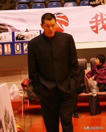 cba刘铁是哪个队主教练,巩晓彬加盟新疆男篮