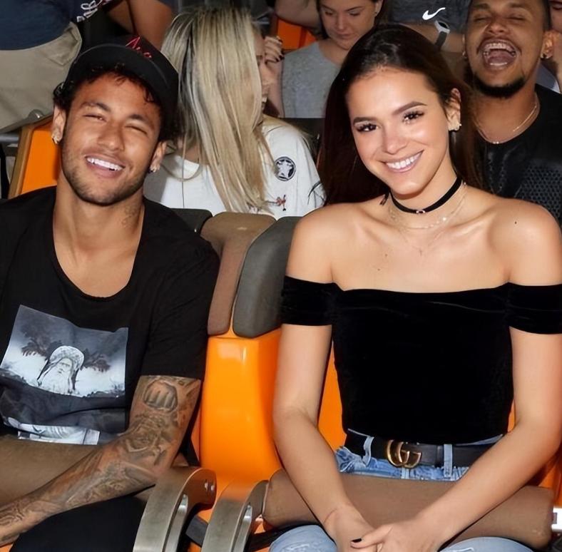 内马尔11岁儿子,内马尔9岁儿子