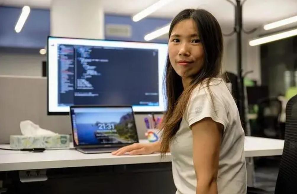 深圳底层工资一般多少钱,2022年深圳打工一般工资多少钱