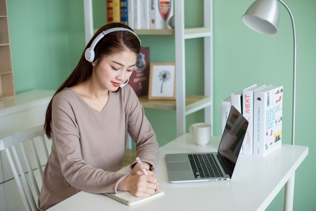 考上教师事业编不去的后果,考上了教师事业编制也不容易啊