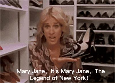 贾玲穿的鞋子品牌,贾玲今年春节穿的鞋