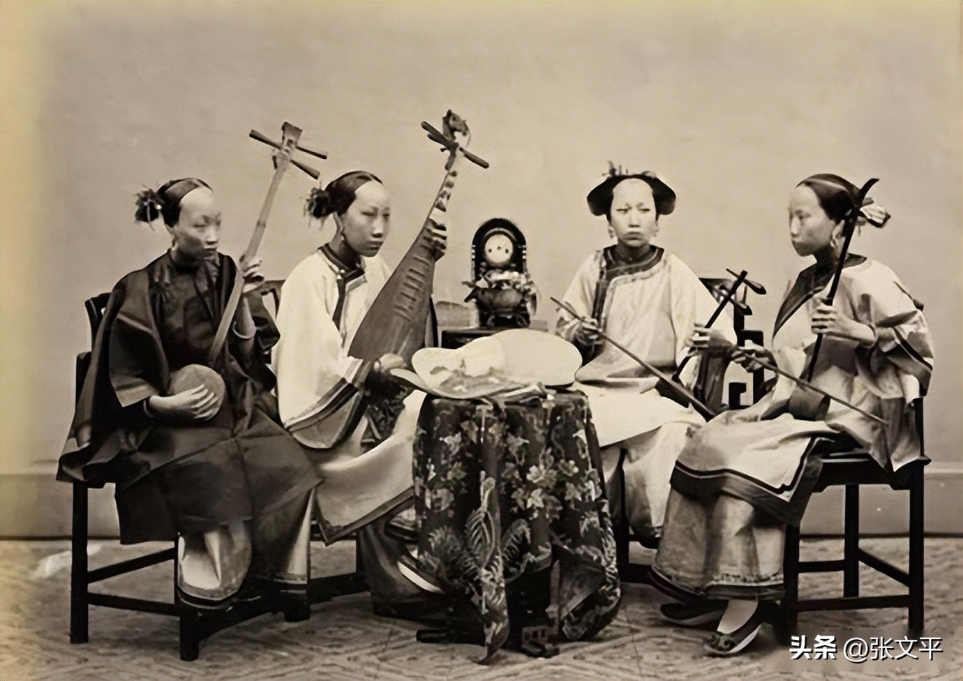 明朝被贬官员,明朝官员犯法视频大全