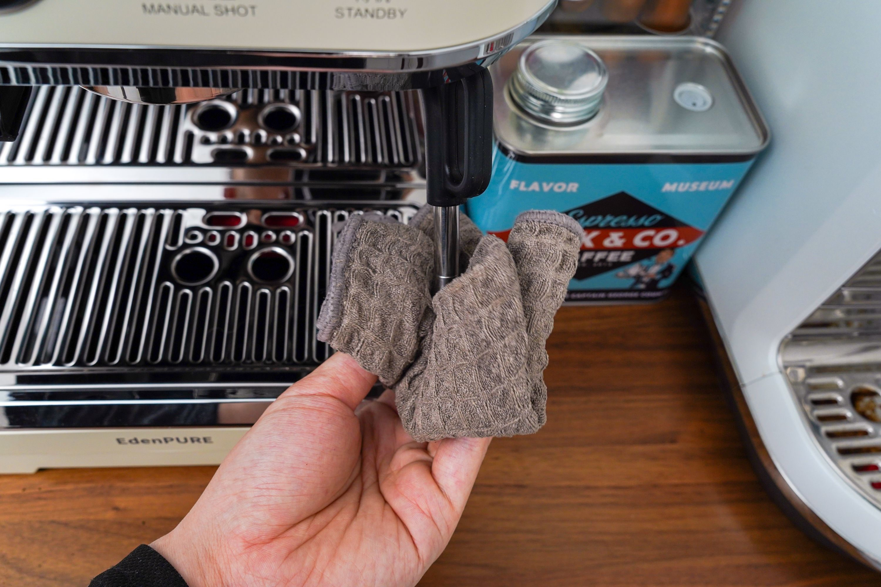 轻松玩转半自动咖啡机！一文搞懂半自动咖啡机的选购、使用与维护