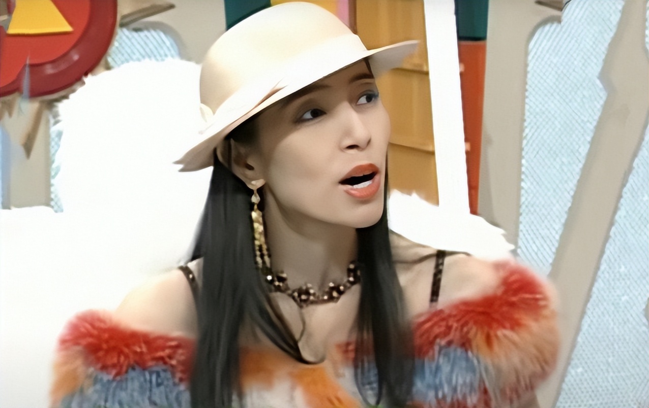 许纯美25岁照片,许纯美背后汹涌情史的秘密