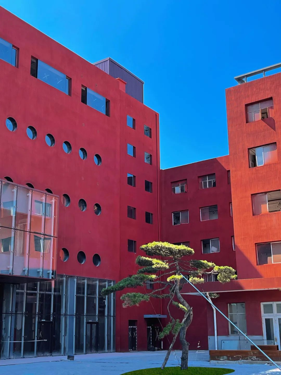 越界锦荟园5号楼,越界锦荟园工业园位置