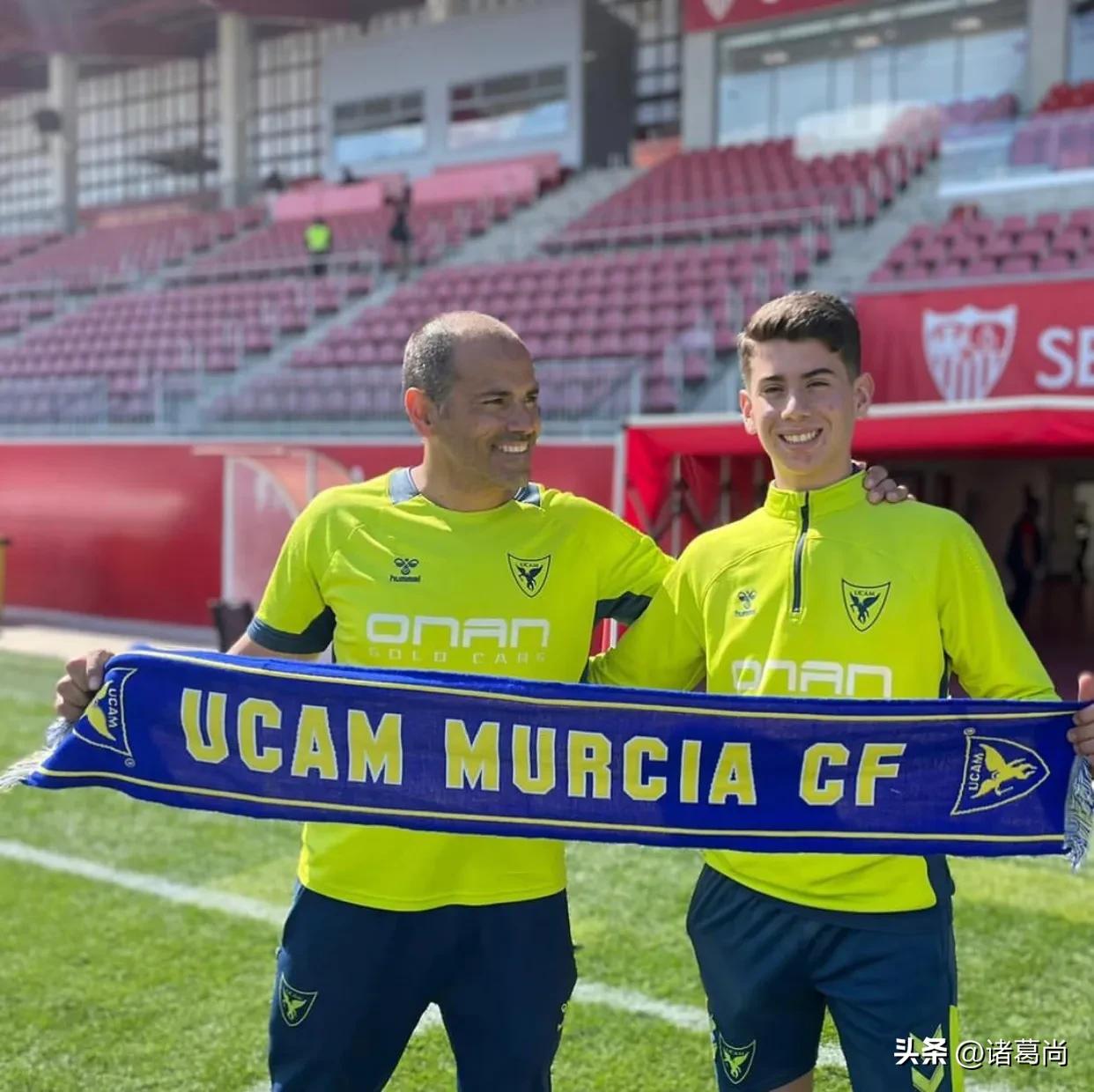 梅西c罗金靴金球奖,金靴是梅西多还是c罗多