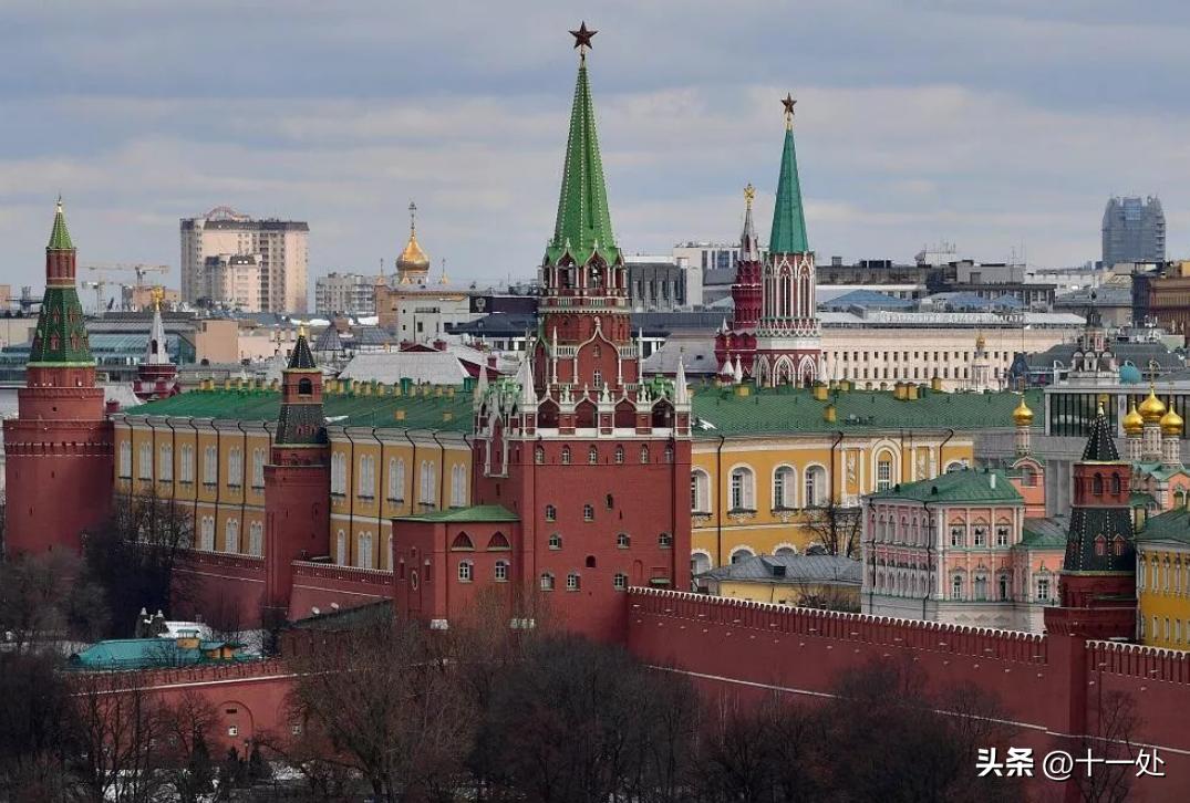 俄罗斯终于回过味来了,俄方不愿收印度卢比,乌军又陈兵德左附近