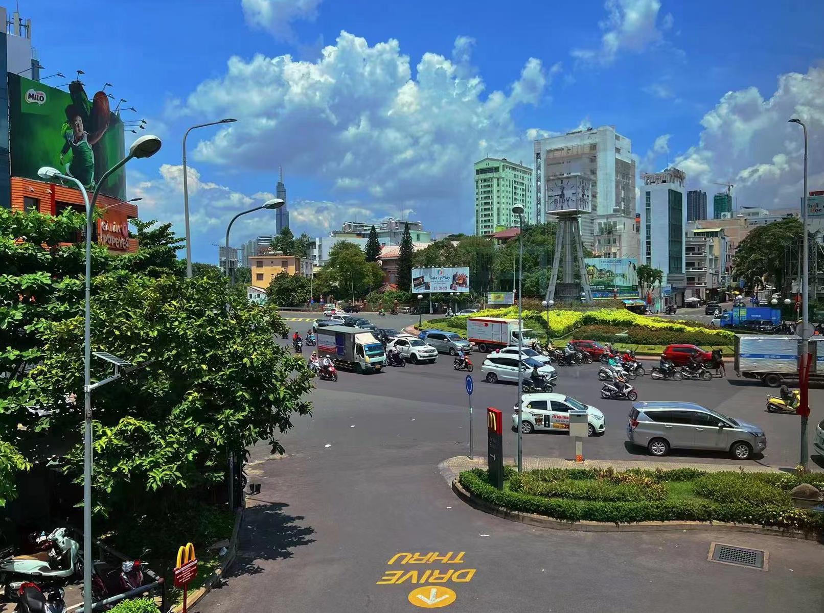 我在越南留学:一年学费1.1万,班里中国人占一半,小众但适合成绩一般的普通人