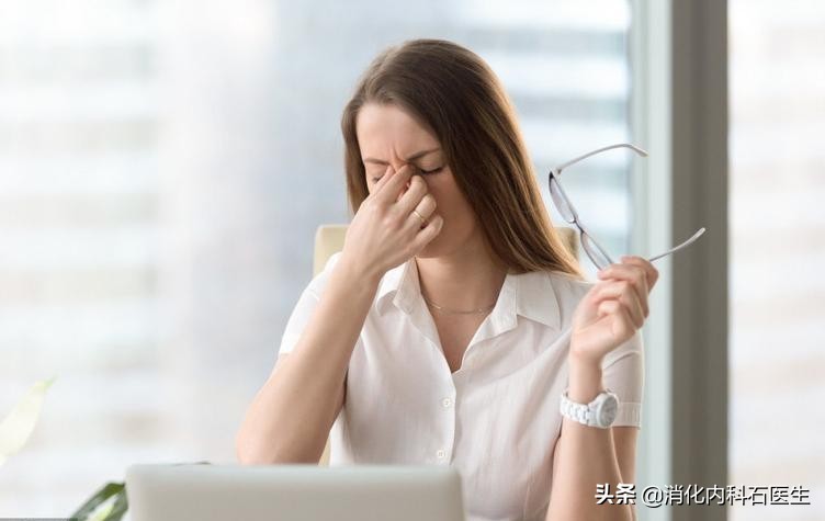 22岁女子眼痛、干涩反复发作，内科主任：再晚点，肾就没了