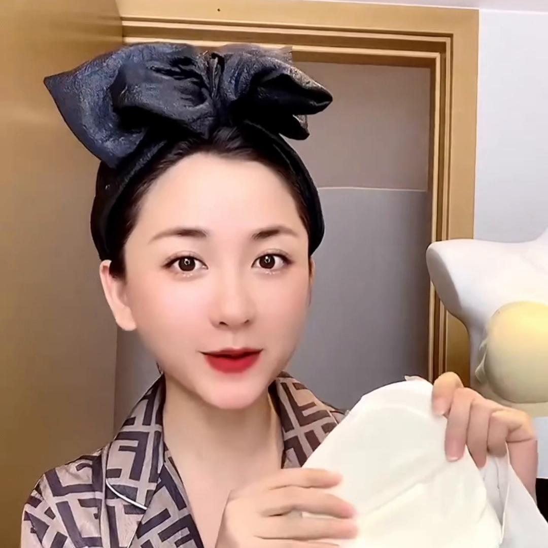 穿吊带一字肩穿什么内衣,隐藏肩带的内衣穿法一字肩