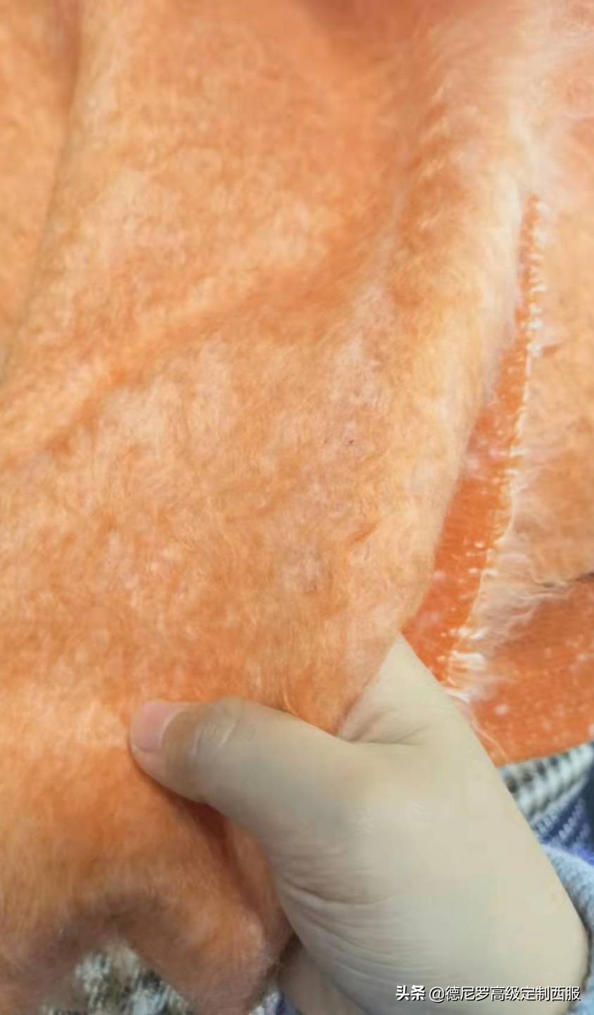 羊毛大衣的面料讲解,如何从面料上看出纯羊毛大衣