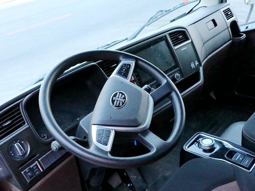 解放领途蓝牌4.2米重载版最新款,续航远汽油车