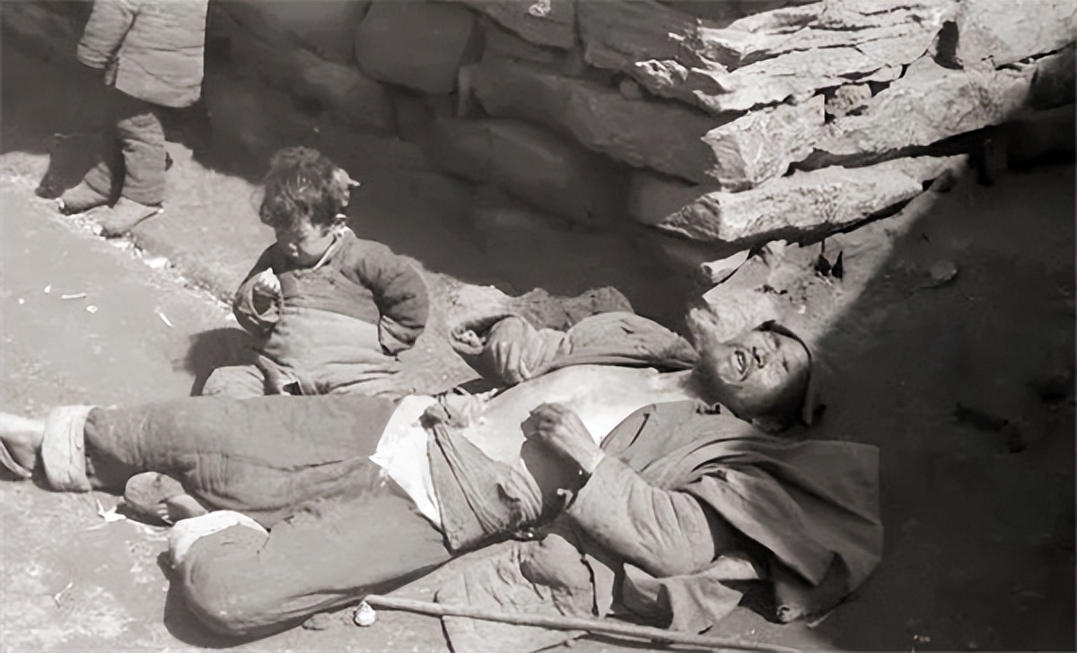 故事：饥饿究竟有多可怕：看看1942年河南大饥荒，比电影更加残酷