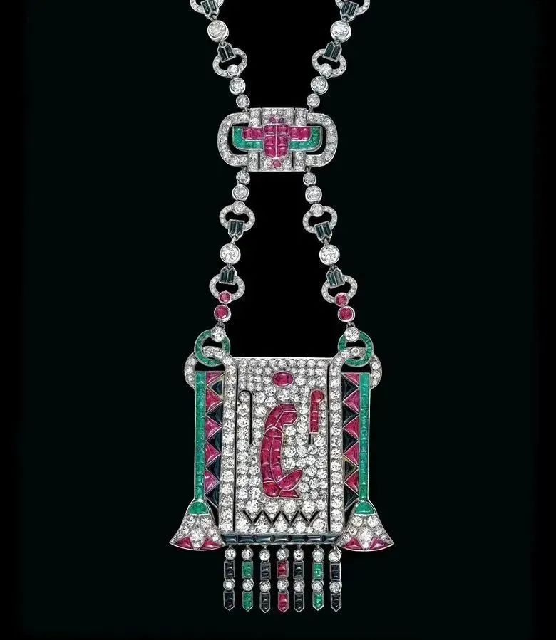 伊丽莎白·泰勒的珠宝最后给了谁,伊丽莎白泰勒和奢华珠宝