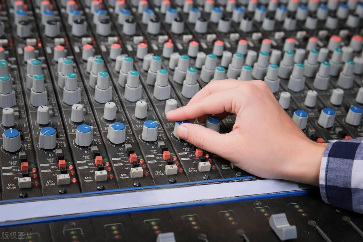 播音与主持艺术本科专业介绍,艺术生播音与主持艺术专业