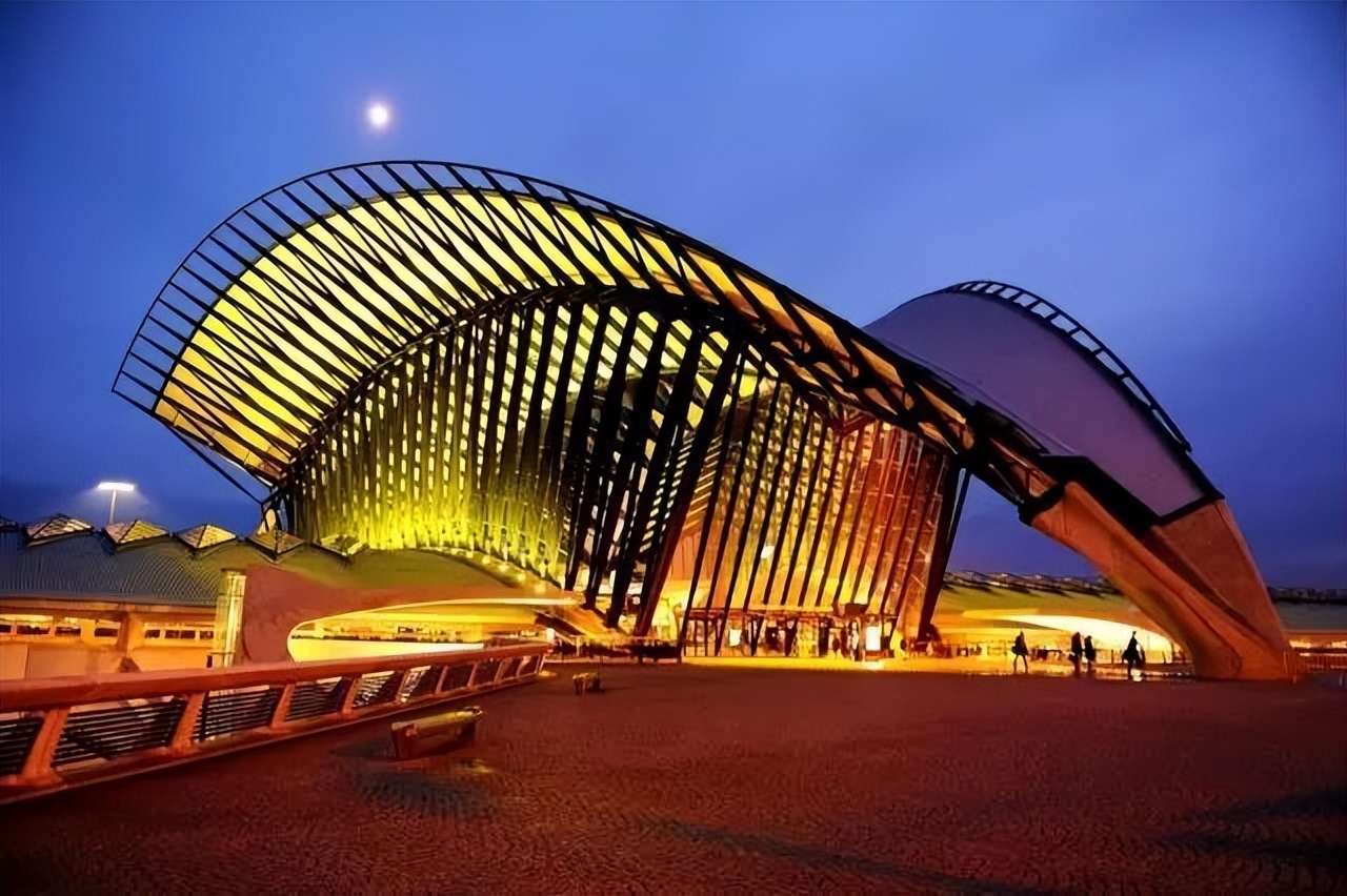 3亿建造的鸟巢现状,当年投资34亿元的鸟巢怎么样了