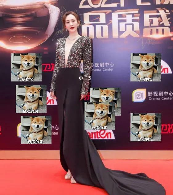 童瑶时尚芭莎红毯,杨幂惊艳亮相嘉人超级盛典红毯