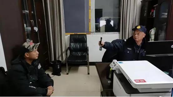 路亚野钓大师被抓,路亚泥鳅钓鱼抓到了会怎么样