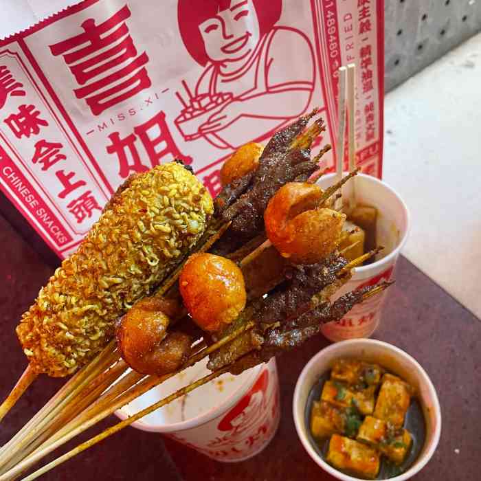 靠10平米店铺月赚8万,在小镇上开一家蜜雪冰城年利润